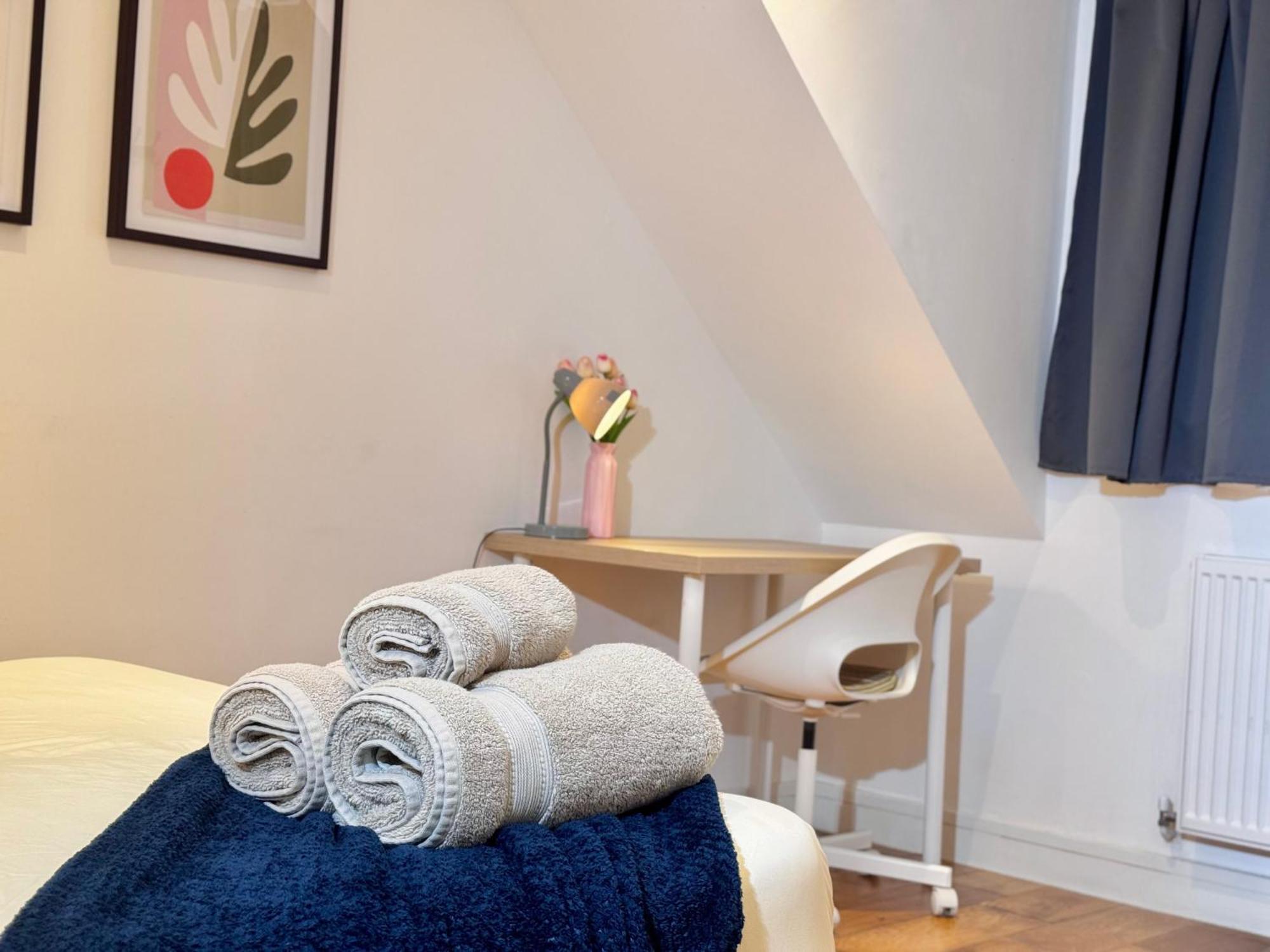 En-Suites With Free Parking 30Min To Central ロンドン エクステリア 写真