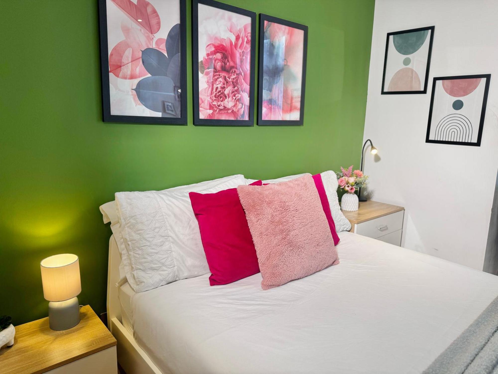 En-Suites With Free Parking 30Min To Central ロンドン エクステリア 写真