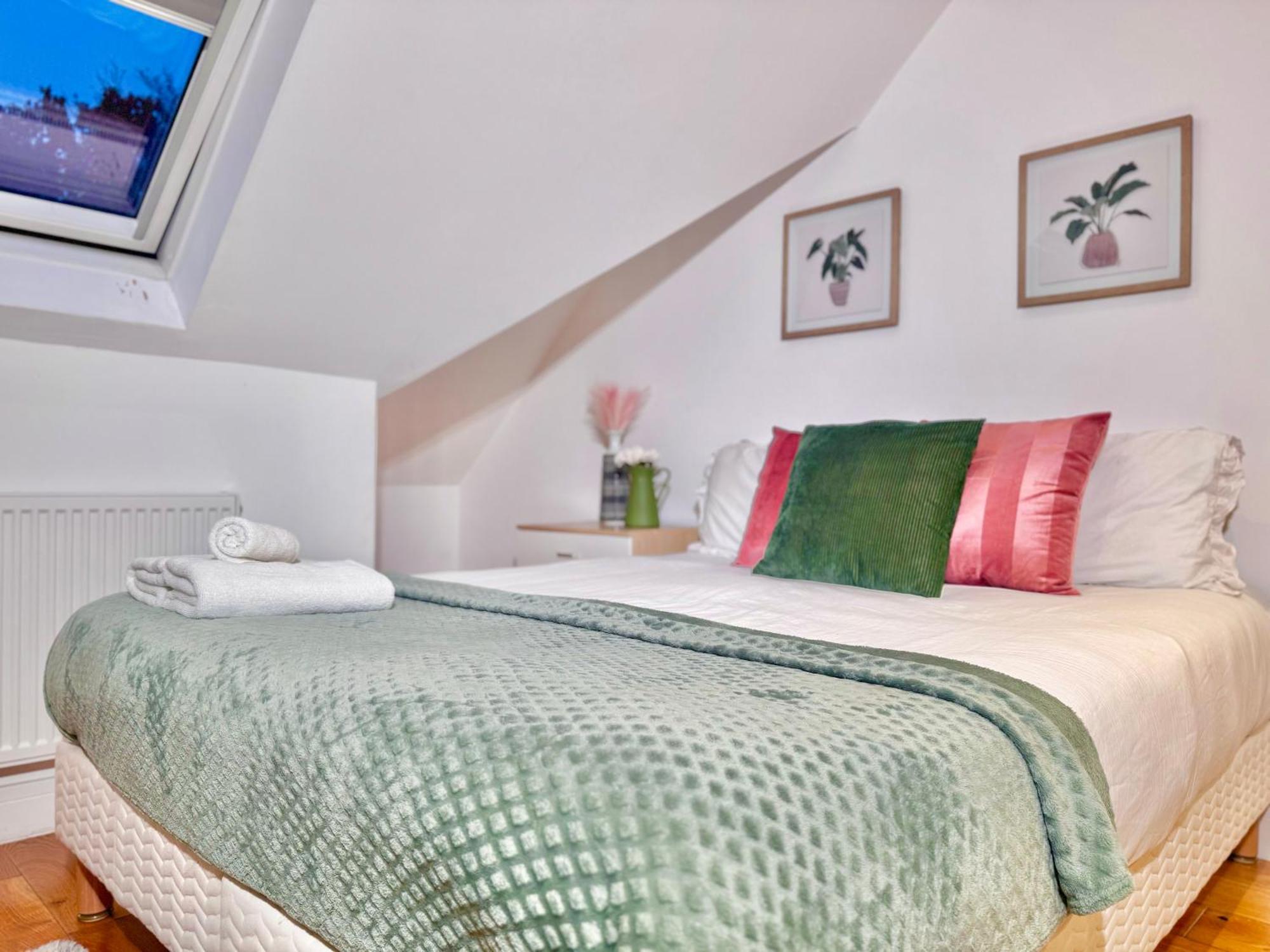 En-Suites With Free Parking 30Min To Central ロンドン エクステリア 写真