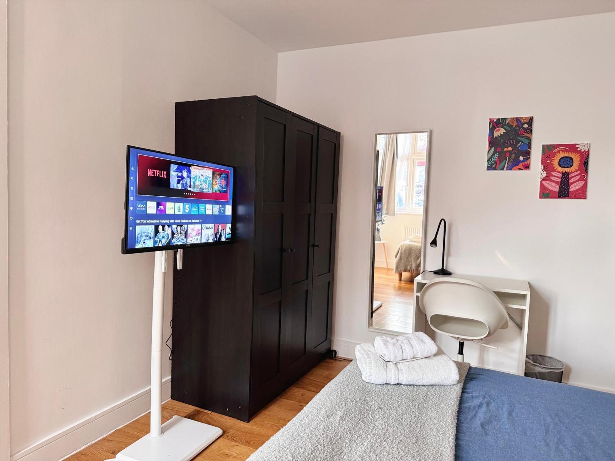 En-Suites With Free Parking 30Min To Central ロンドン エクステリア 写真