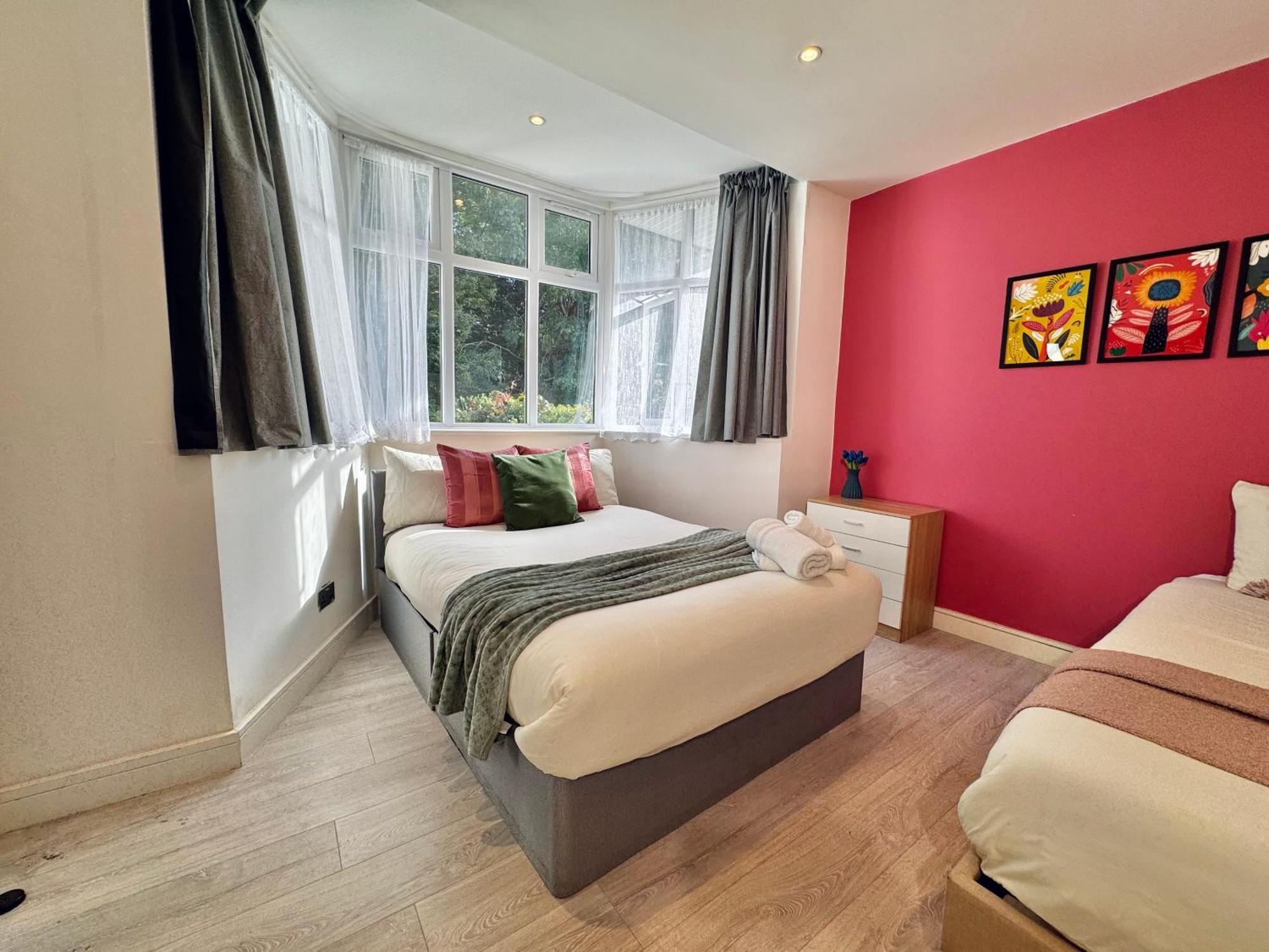 En-Suites With Free Parking 30Min To Central ロンドン エクステリア 写真